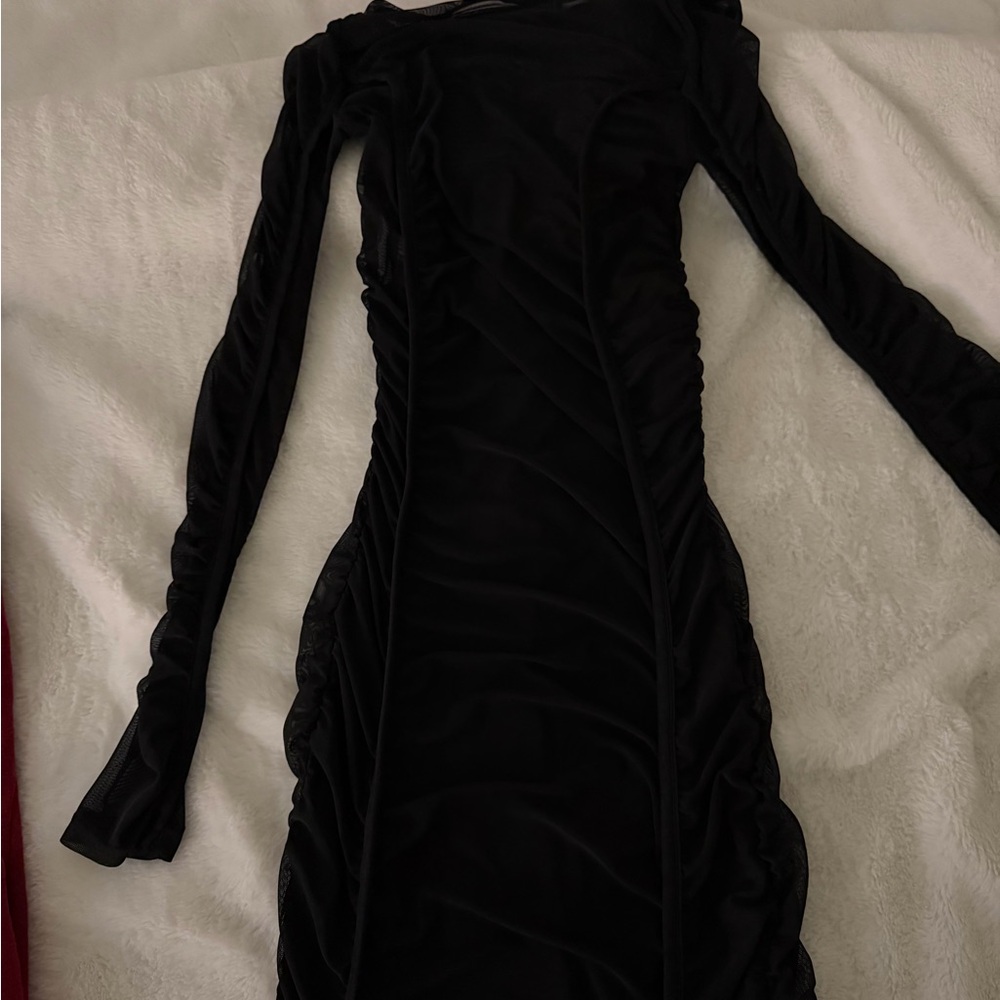 Elegant Black Long Sleeve Dress